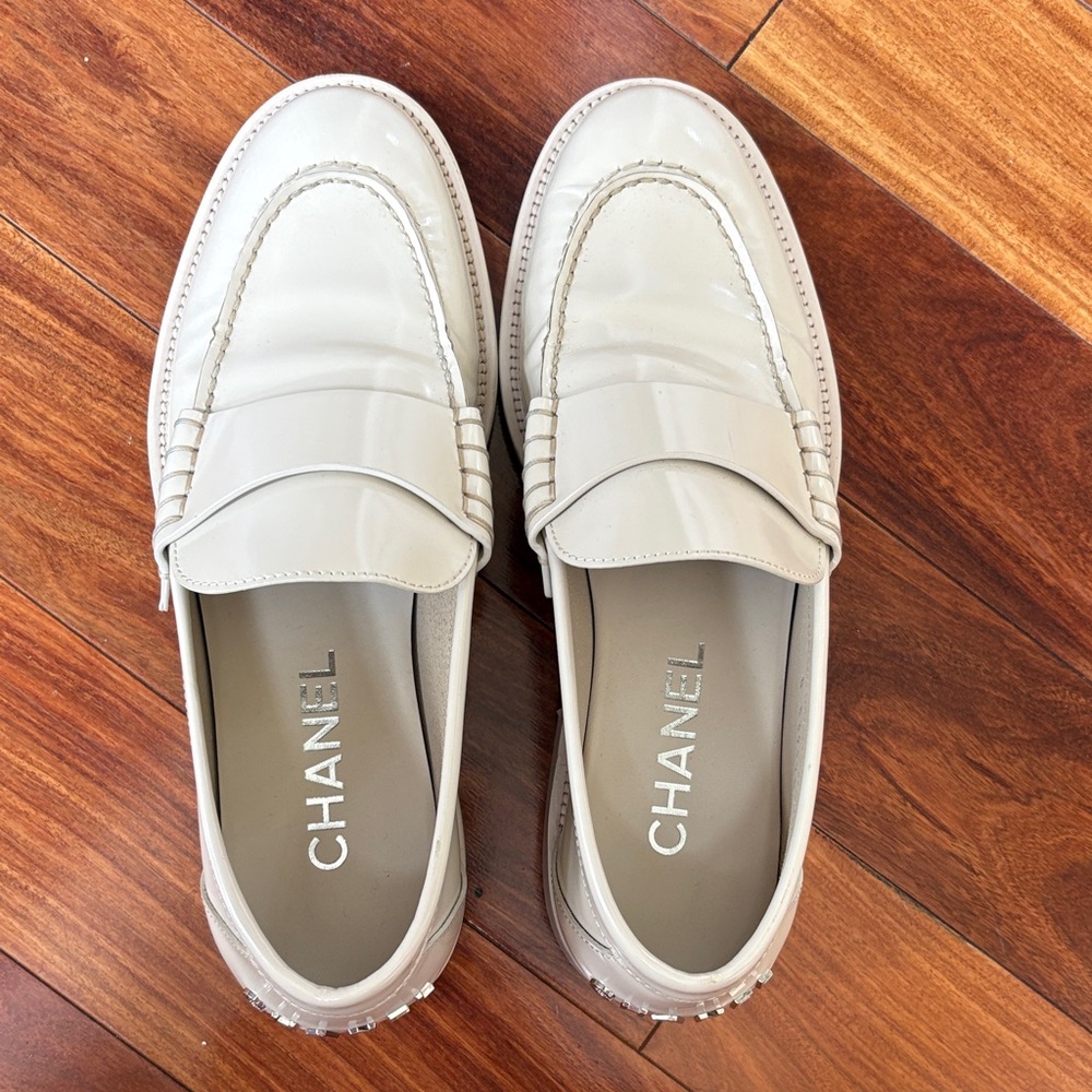 CHANEL Ivory Leather Loafers